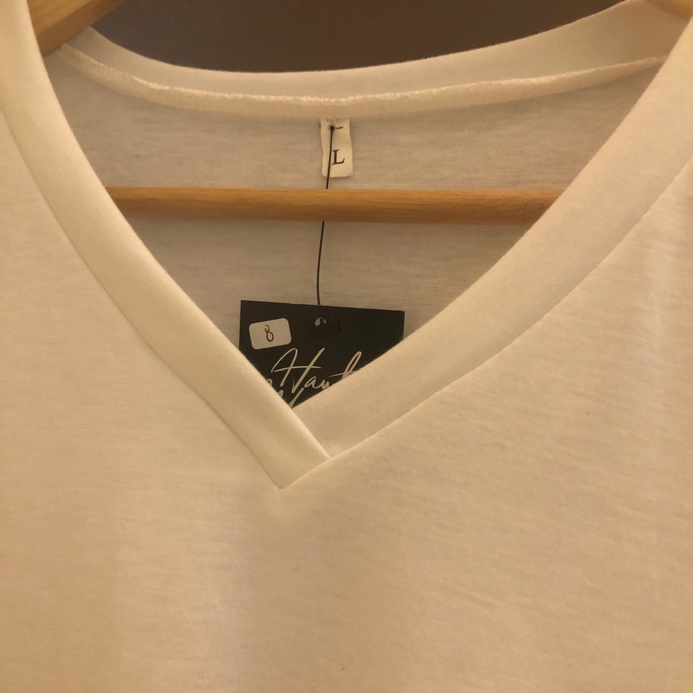 V neck Tee - Picture 5 of 6